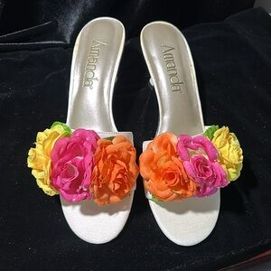 #69 Vintage Amanda NIB Sandal/Mule, Run for the Roses Flowers, SZ 9M